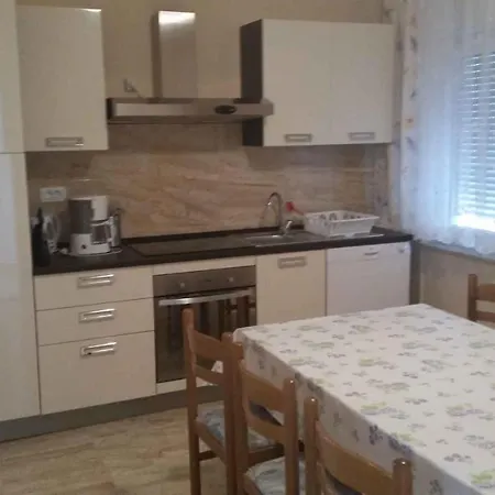 In 41880 Apartament *